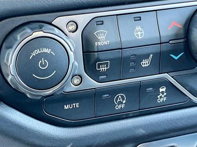 2026 Jeep Wrangler — photo 20 view