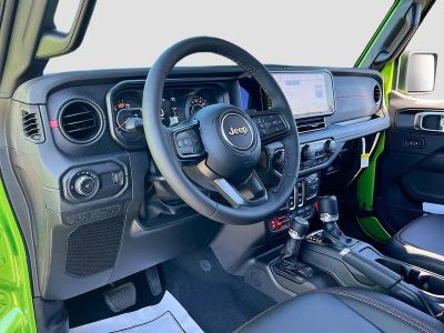 2026 Jeep Wrangler — photo 9 view