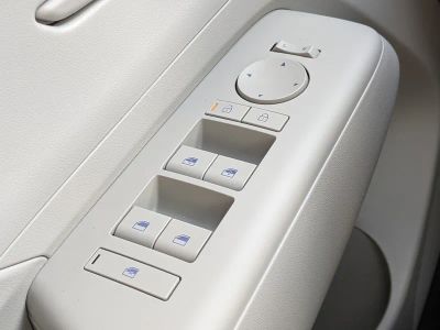 2025 Hyundai KONA — photo 19 view