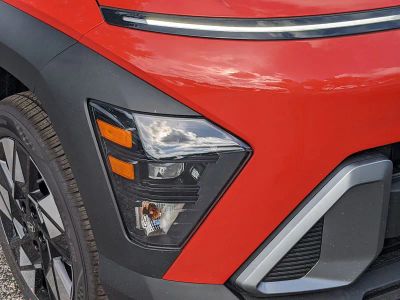 2025 Hyundai KONA — photo 10 view