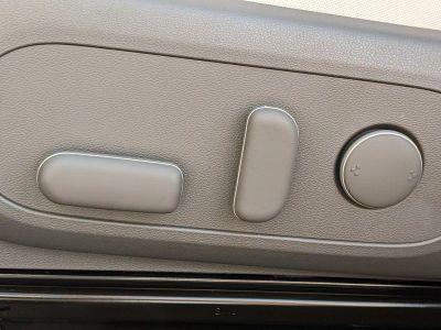 2025 Hyundai KONA — photo 18 view
