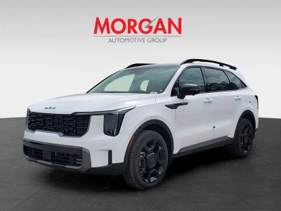 2025 Kia Sorento — rear three-quarter view