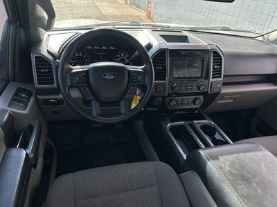 2017 Ford F-150 - Photo 2
