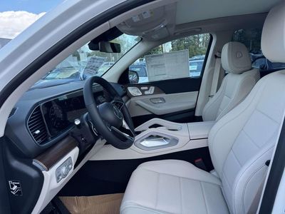 2026 Mercedes-Benz GLE — interior view