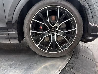 2021 Audi SQ8 - Photo 9