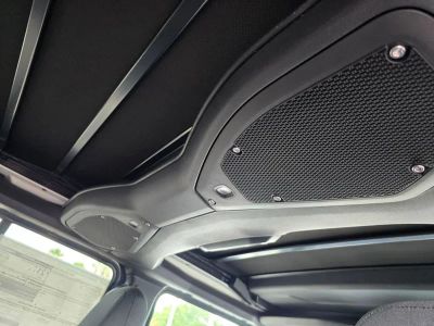 2025 Jeep Wrangler — photo 35 view
