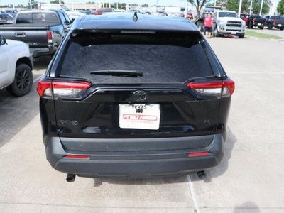 2024 Toyota RAV4 FWD - Photo 8