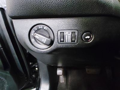 2022 Dodge Challenger — photo 13 view