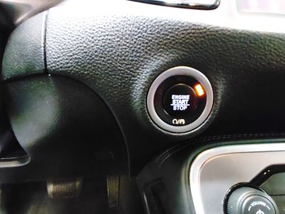 2022 Dodge Challenger — photo 17 view