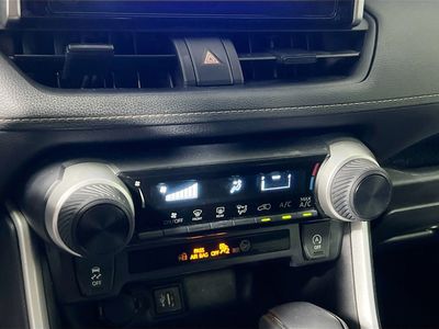 2024 Toyota RAV4 - Photo 22