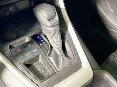2024 Toyota RAV4 - Photo 20