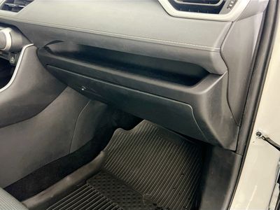 2024 Toyota RAV4 - Photo 30