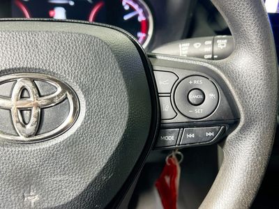 2024 Toyota RAV4 - Photo 17