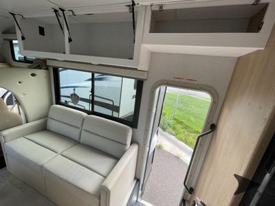 2026 Thor Motor Coach Chateau - Photo 12