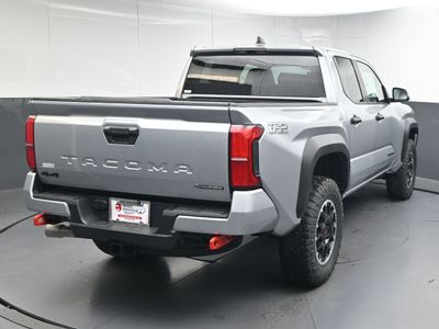 2025 Toyota Tacoma i-FORCE MAX TRD Off-Road i-FORCE MAX Truck Double Cab — photo 7 view