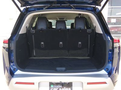 2025 Nissan Pathfinder — photo 10 view