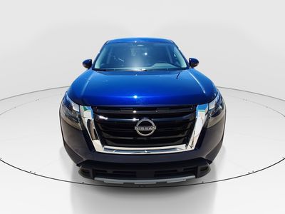 2025 Nissan Pathfinder — side profile view