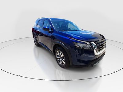 2025 Nissan Pathfinder SL 4WD — front three-quarter view