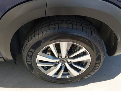 2025 Nissan Pathfinder — photo 9 view