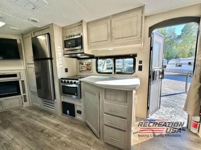 2022 Coachmen Catalina Legacy - Photo 12