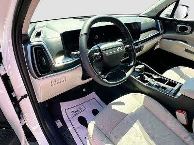 2026 Kia Sorento — photo 9 view