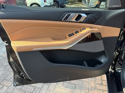 2026 BMW X5 xDrive50e - Photo 12