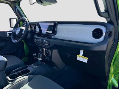 2026 Jeep Gladiator — photo 27 view