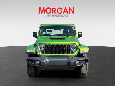 2026 Jeep Gladiator — side profile view