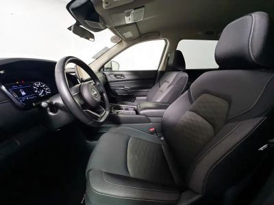 2024 Nissan Pathfinder — photo 12 view