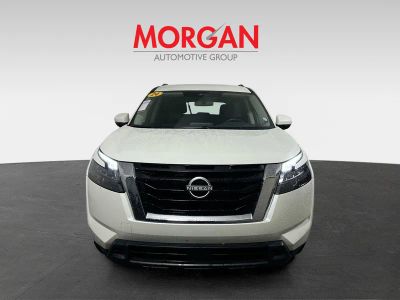 2024 Nissan Pathfinder — photo 8 view