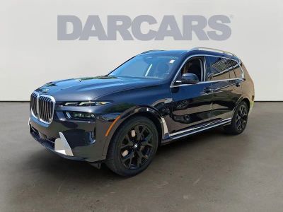 2025 BMW X7 — rear three-quarter view