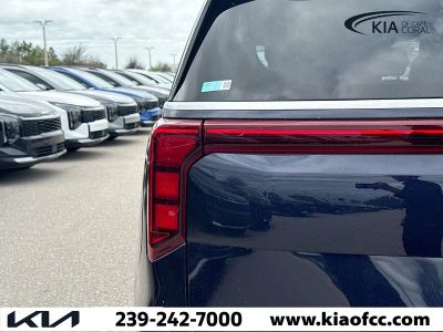 2026 Kia Carnival — photo 9 view
