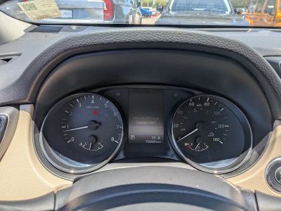 2020 Nissan Rogue — photo 27 view