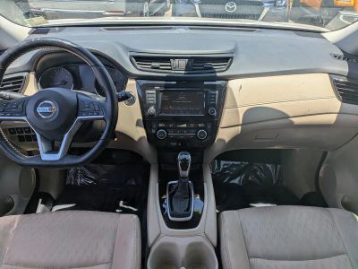 2020 Nissan Rogue — photo 16 view