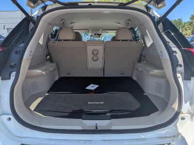 2020 Nissan Rogue — photo 12 view