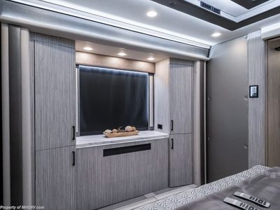 2027 Foretravel Realm Presidential Luxury Villa Bunk (LVB) W/ Spa - Photo 63