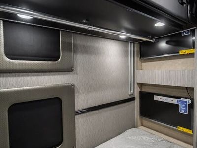 2027 Foretravel Realm Presidential Luxury Villa Bunk (LVB) W/ Spa - Photo 45