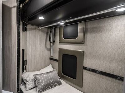 2027 Foretravel Realm Presidential Luxury Villa Bunk (LVB) W/ Spa - Photo 44