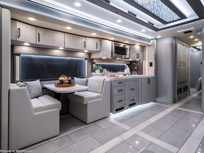 2027 Foretravel Realm Presidential Luxury Villa Bunk (LVB) W/ Spa - Photo 20