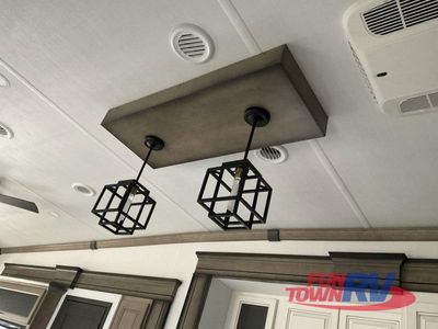 2025 Keystone RV Montana - Photo 22