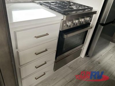 2025 Keystone RV Montana - Photo 17