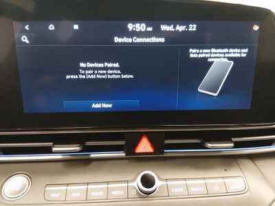 2024 Hyundai Elantra - Photo 18