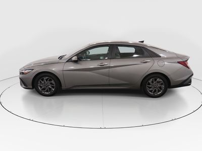 2024 Hyundai Elantra - Photo 4