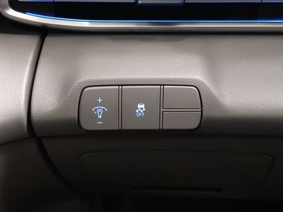 2024 Hyundai Elantra - Photo 13