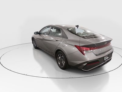 2024 Hyundai Elantra - Photo 5