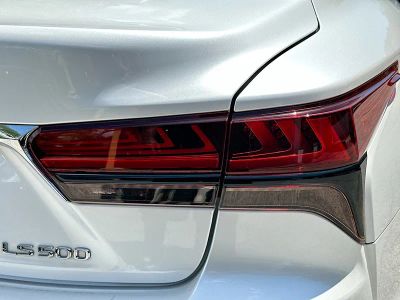 2023 Lexus LS — photo 30 view
