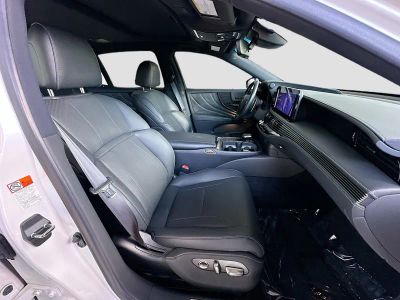 2023 Lexus LS — photo 27 view