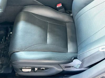2023 Lexus LS — photo 17 view