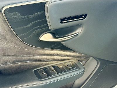 2023 Lexus LS — photo 16 view