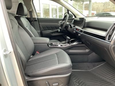 2026 Kia Sorento — photo 9 view